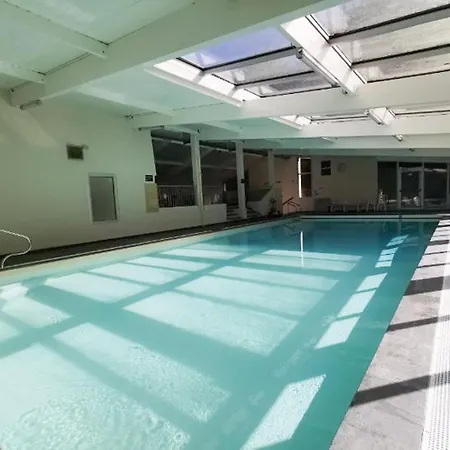 La Verdoyante -tennis Piscine-proche Pont L'eveque Surville (Calvados)