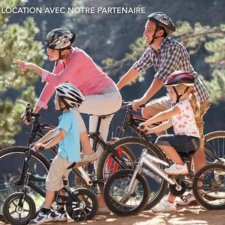 Hébergement de vacances La Verdoyante -tennis Piscine-proche Pont L'evêque