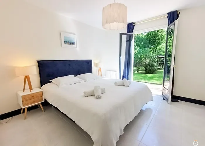 Feriehus La Verdoyante -tennis Piscine-proche Pont L'eveque *