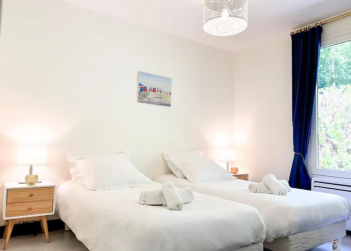 La Verdoyante -tennis Piscine-proche Pont L'eveque