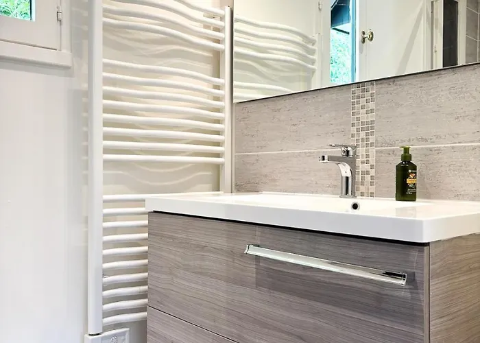 La Verdoyante -tennis Piscine-proche Pont L'eveque Feriehus Surville (Calvados)