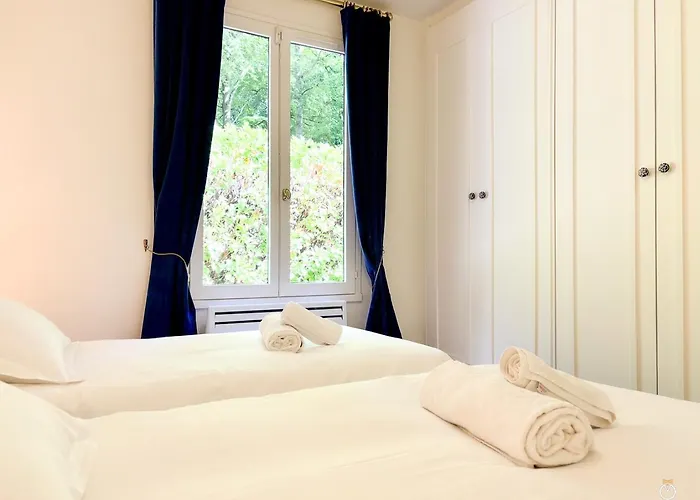 La Verdoyante -tennis Piscine-proche Pont L'eveque Surville (Calvados)