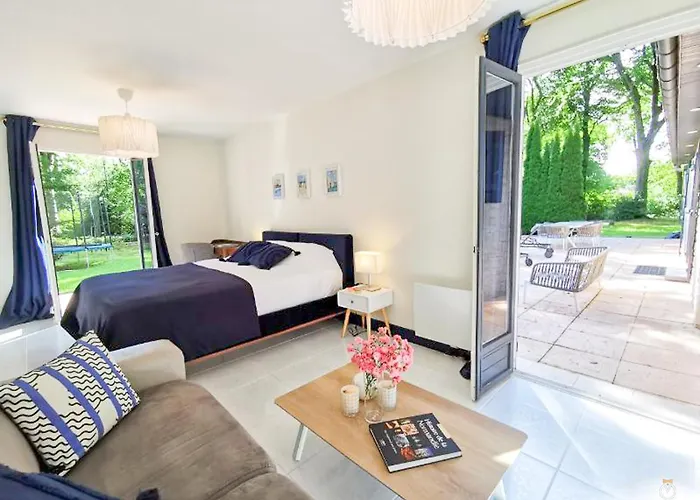 Feriehus La Verdoyante -tennis Piscine-proche Pont L'eveque