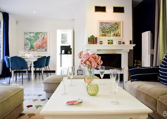 La Verdoyante -tennis Piscine-proche Pont L'eveque * Surville (Calvados)