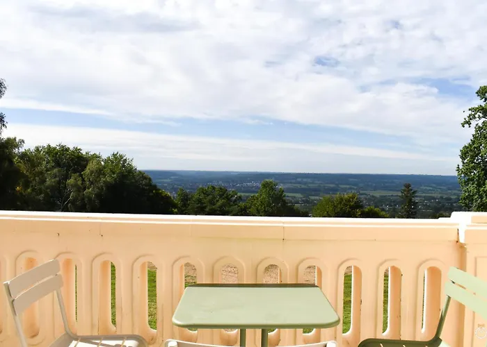 La Verdoyante -tennis Piscine-proche Pont L'eveque Surville (Calvados)